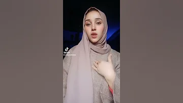 الي حكالك عني وانت صدقته 
