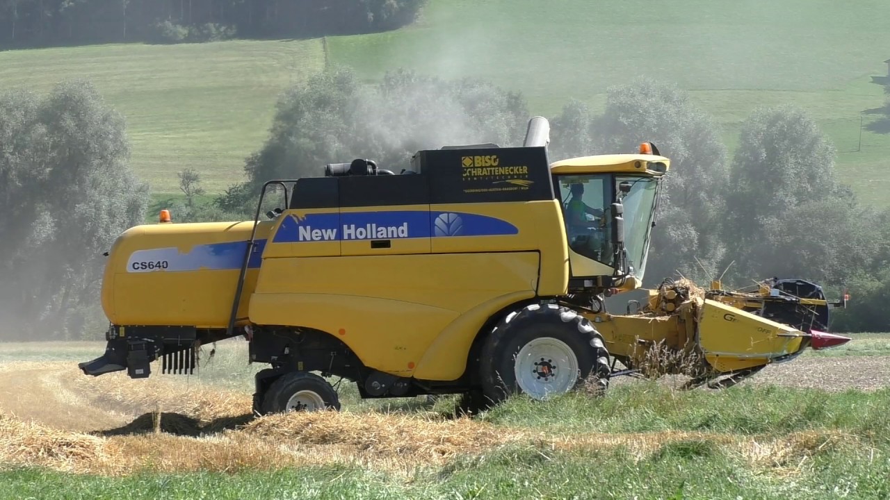Weizenernte XXXL New Holland CS 640 Mähdrescher Beim Weizendreschen  Dreschen  im August in der Stei
