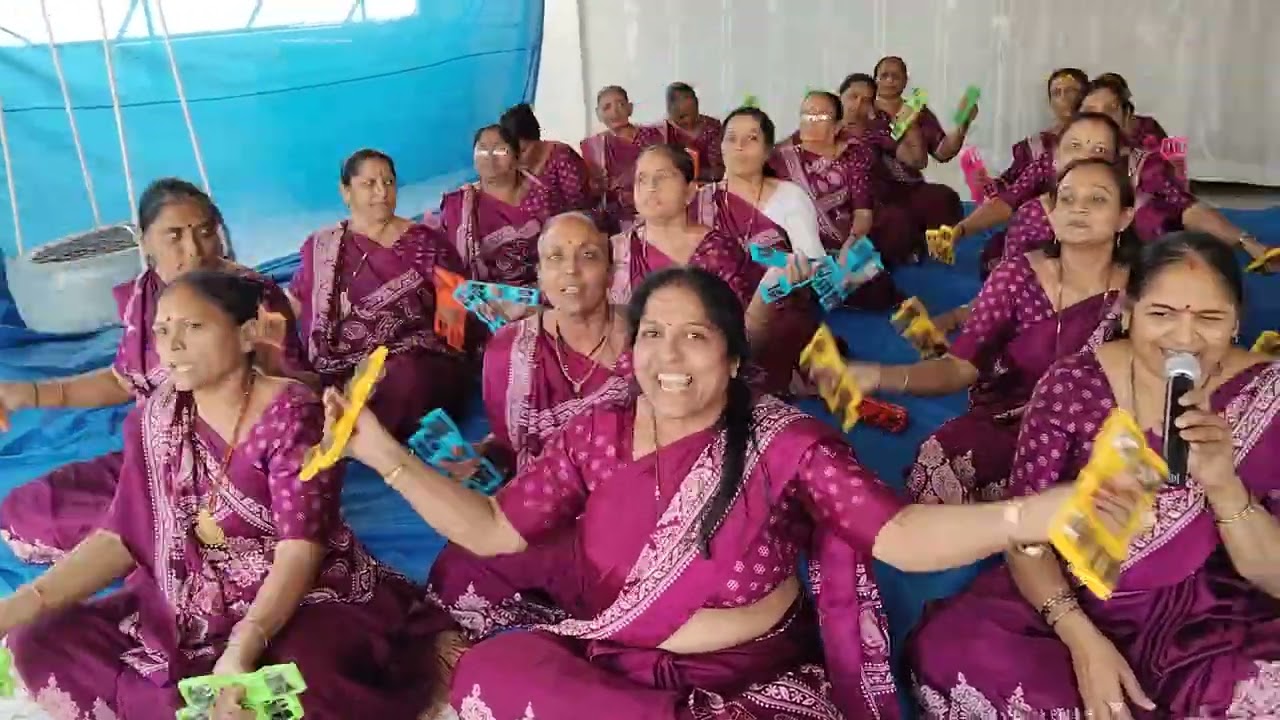 વંદના બેન ના મુખે સાંભળો ગોળ ગોળ ફરે રે શક્કર 