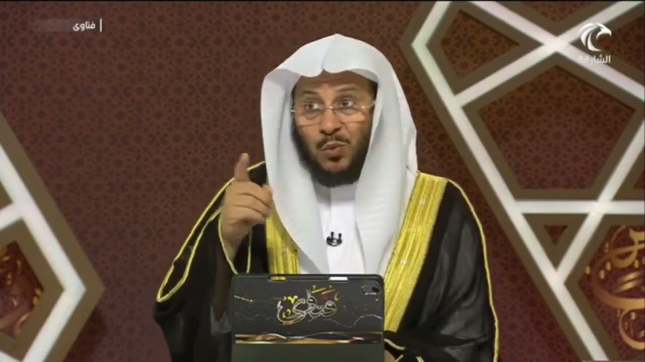 اكتشفت في سيارة زوجي ما يدل على خيانته، ولكنه أقسم بالإنكار، ماذا أفعل؟! | الشيخ عزيز بن فرحان