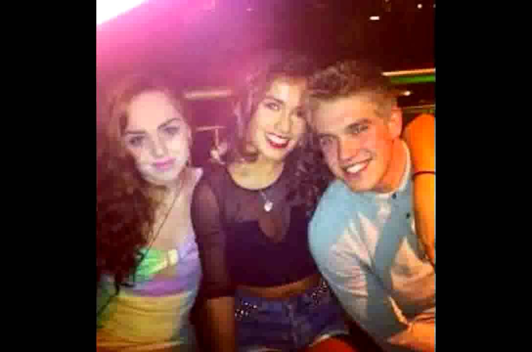 Wolfblood Maddy y Rhydian.