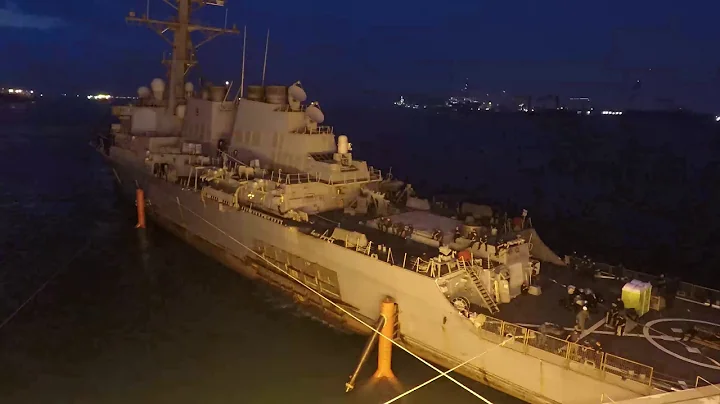 DDG-56 JOHN MCCAIN DESTROYER Towed for Transport to JAPAN (Timelapse) PART2