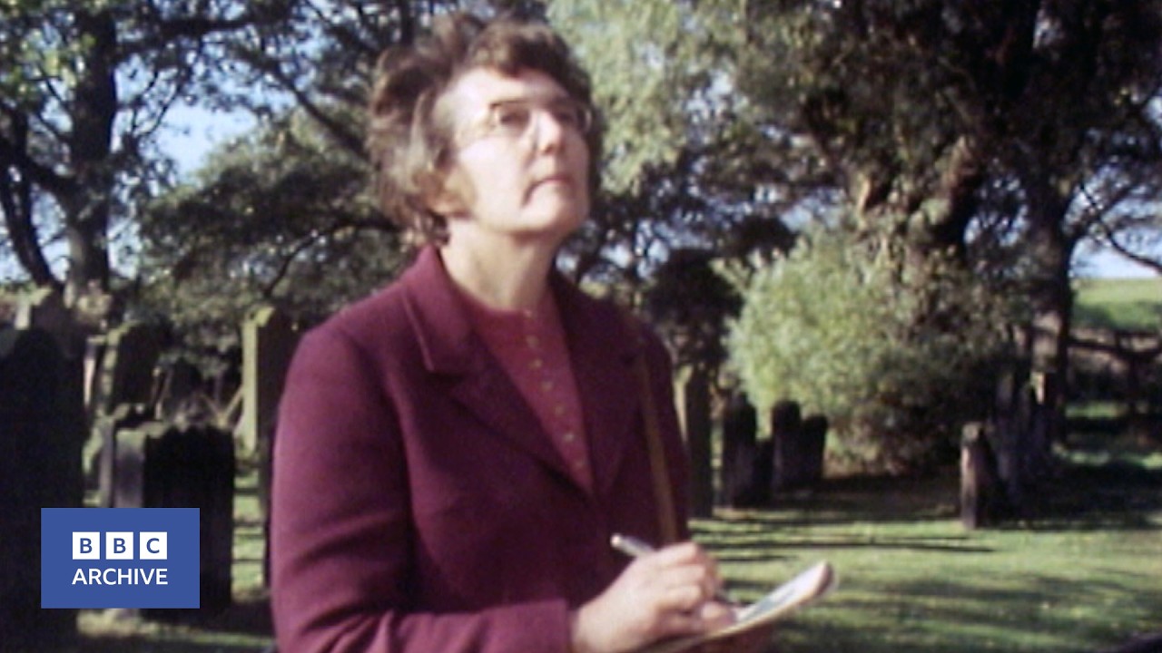 1972: The Historic Building Investigator | Look Stranger | BBC Archive