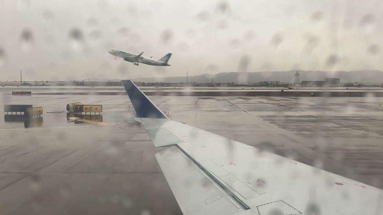 CRJ-700 *FULL FLIGHT* Phoenix to Flagstaff