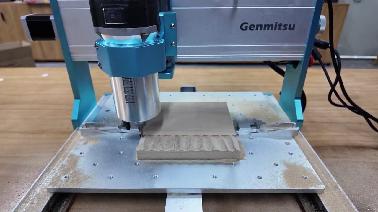 Мощность 710 Вт! 3030-PROVer Ultra высекает 3D-волны с невероятной легкостью.