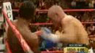 Joan Guzman Vs Jorge Hiena Barrios 09162006 77