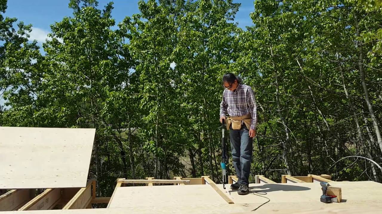 Laying a Plywood Subfloor YouTube