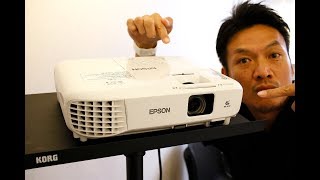 プロジェクター（epson）セミナー・プレゼン・会議にグッド　プロジェクター台もいいの見つけました（kong）