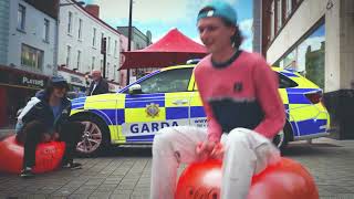 Kidd, Podge Collins - Keep Bouncing Official Music Video