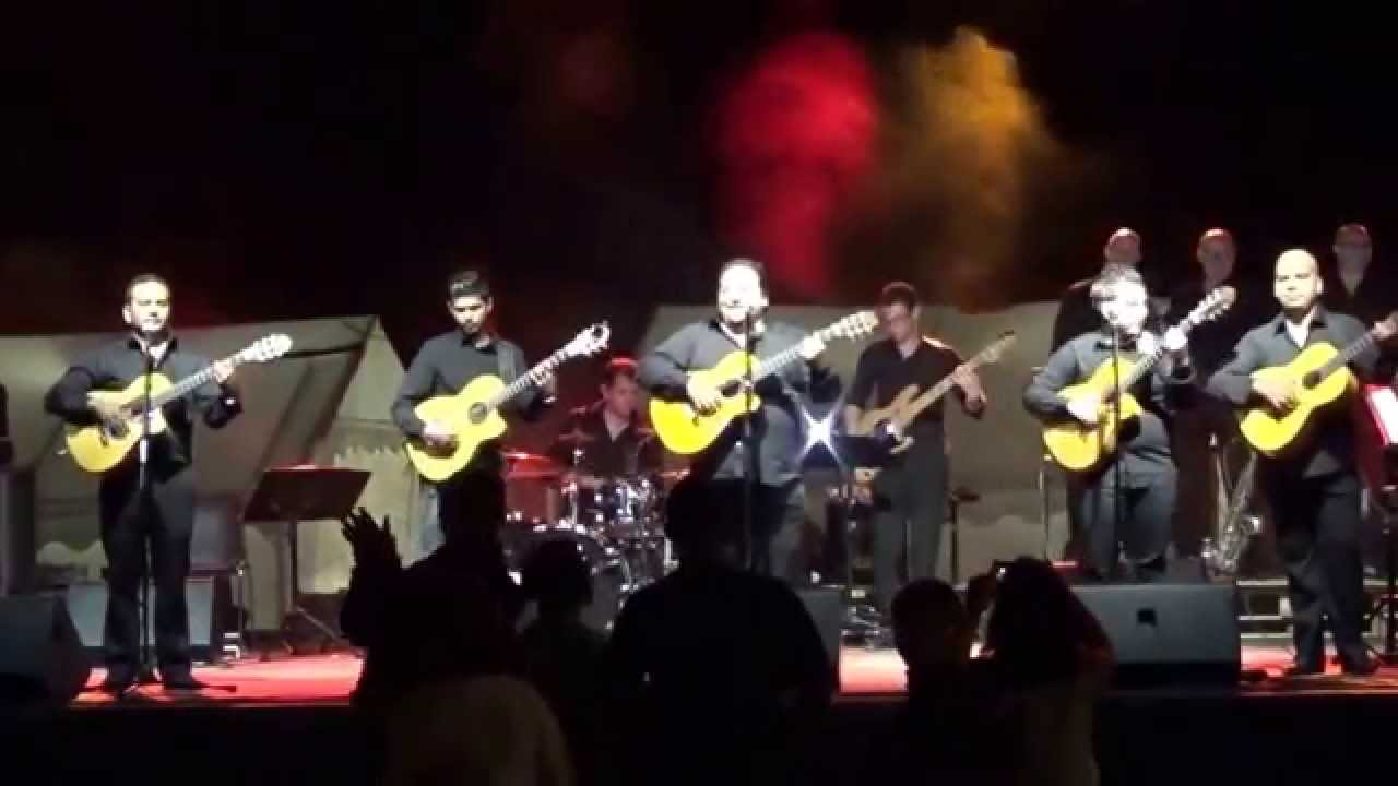 MANOLO ET SES GITANS CARLUX 26/07/2014 Nadine Guillon