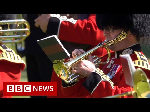 Military bands pay tribute to Prince Philip - BBC News