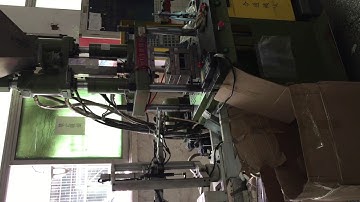 JINTONG 25T vertical injection molding machine with AUTO device
