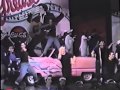 Capture de la vidéo Grease (1998 Mt. Eden High School Choirs Production)