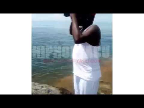 YouTube पर Uku niko Bull Dogg na Amag The Black babyumva "Ku karwa k'abakobwa" देखें