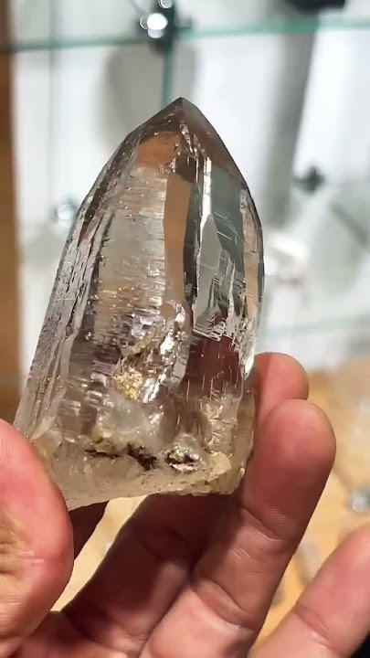 Himalayan crystal from Nepal Ganesh Himal 🇳🇵🇳🇵#love #nepal #crystals #healing #vibration #gems