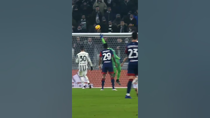 Wojciech Szczesny... Só quem já fez esse tipo defesa sabe o quanto é difícil #Spider #Spiderman