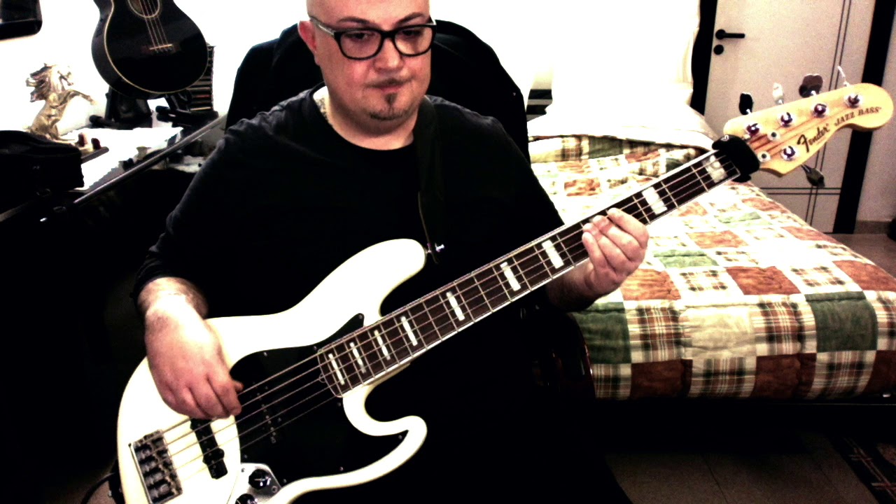 Domenica Lunatica [ Vasco Rossi Bass cover by Alex ] - YouTube