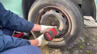 Replace your own brake shoes and cylinders Peugeot 206 including bleeding