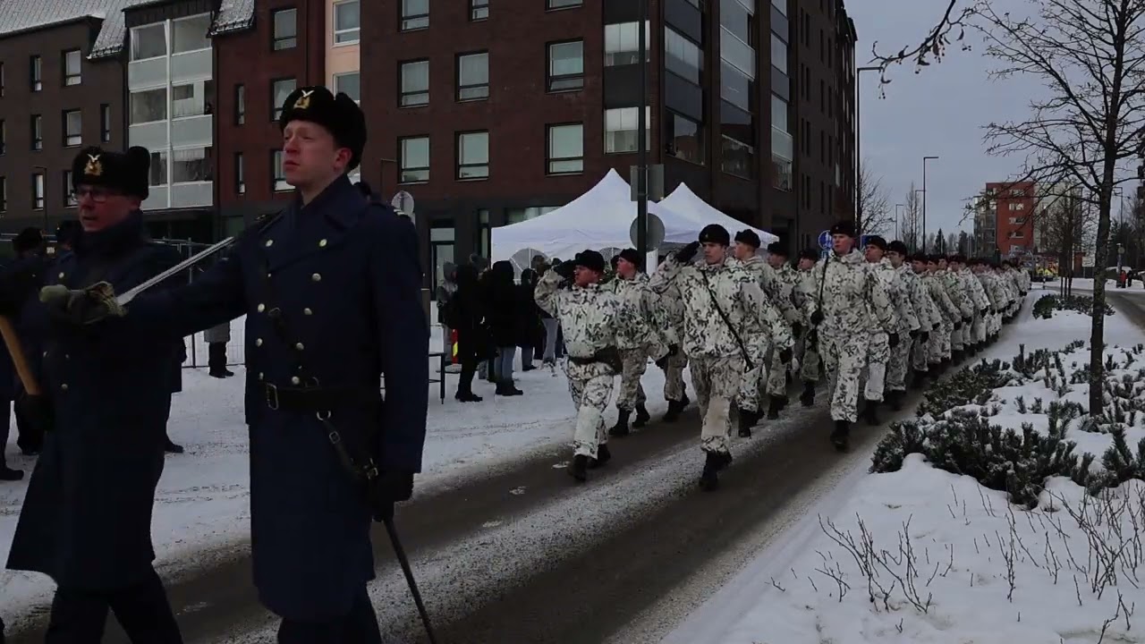 Satakunnan lennoston valatilaisuuden ohimarssi 12. helmikuuta 2026 Lempäälässä
