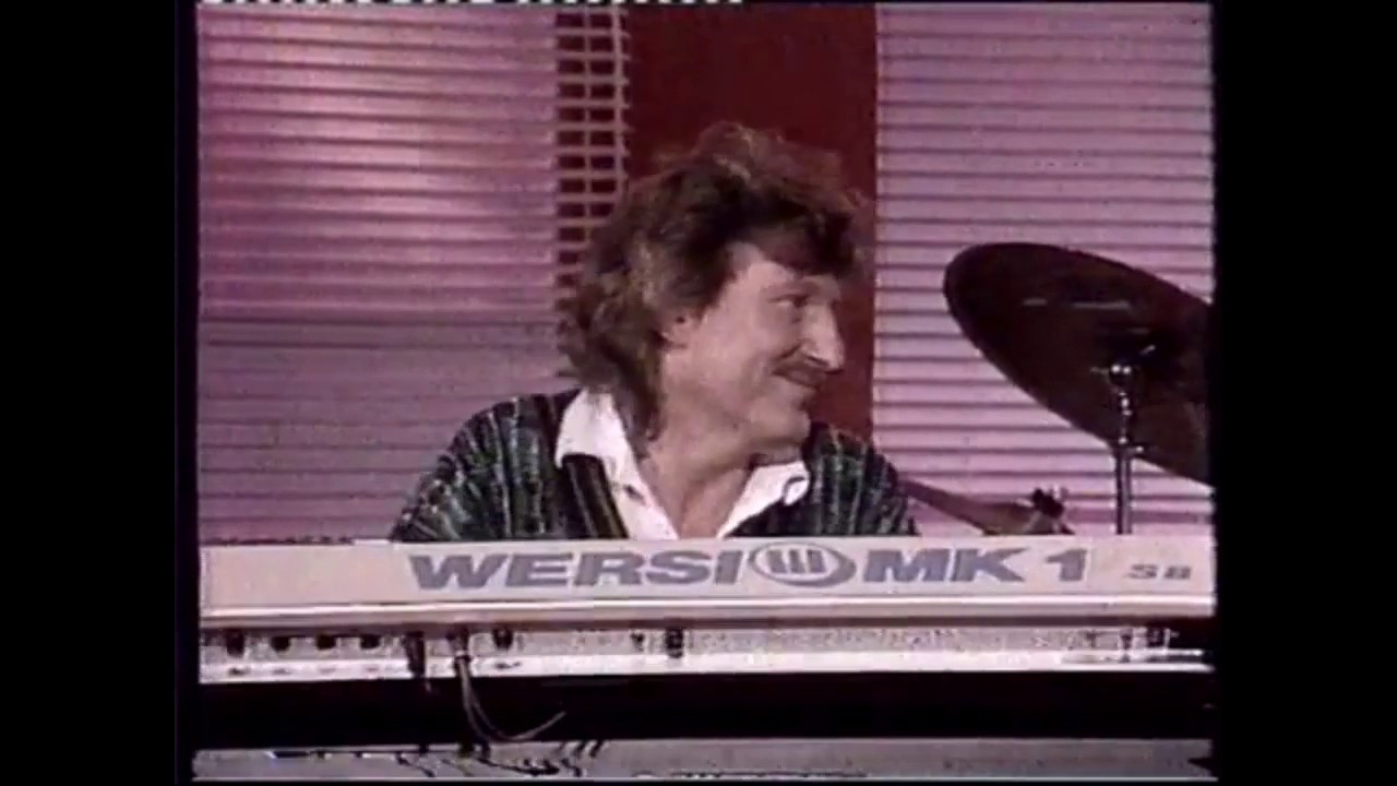 ADI ZEHNPFENNIG SPIELT STAR WARS MAIN THEME BEI DALLaS