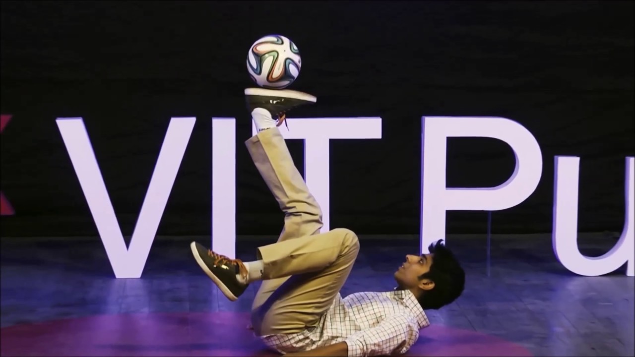 Chaitanya Deshpande Freestyle football performance
