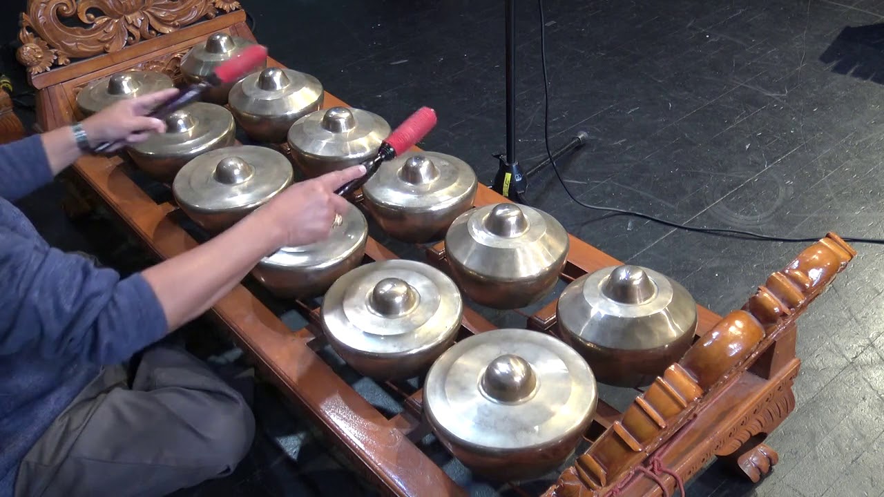 Djoko Walujo - bonang barung - Gd. Kutut Manggung sl. manyura