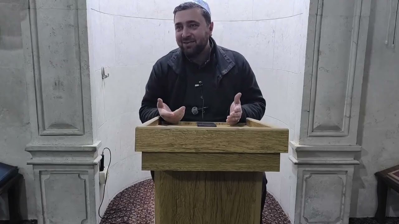 قَالَ مَعَاذَ اللَّهِ إِنَّهُ رَبِّي أَحْسَنَ مَثْوَايَ