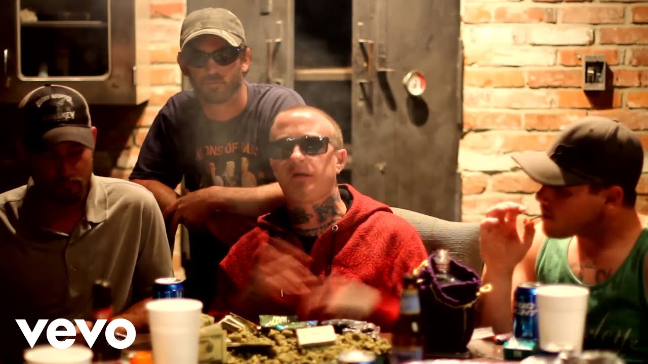 Lil Wyte - On These Rappers (Official Music Video)