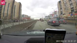 Xiaomi Yi dashcam DVR in the city (cloudly St. Petersburg)