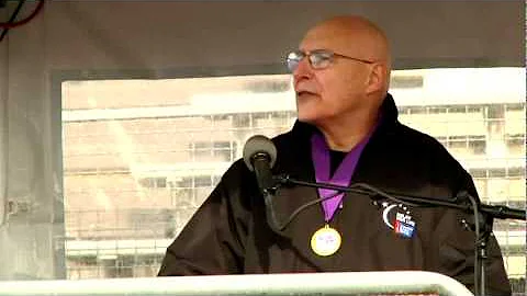 Dr. Gordy Klatt at Relay For Life in Tacoma, Washington