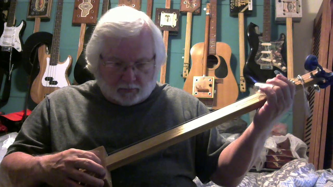 Picking on a 3 String Slimmtar with Roger Simmons. YouTube