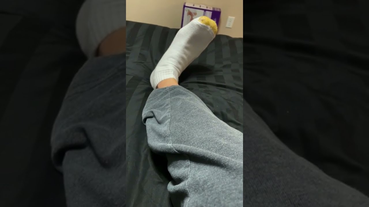 Stop A Leg Cramp In Seconds Bed Dr Mandell Legcramp Charliehorse