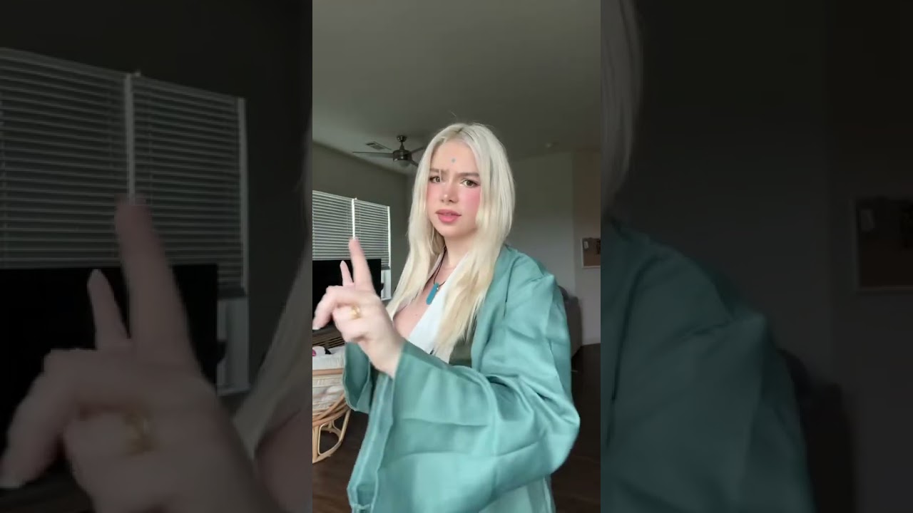 lady tsunade does a perfect loop:p 