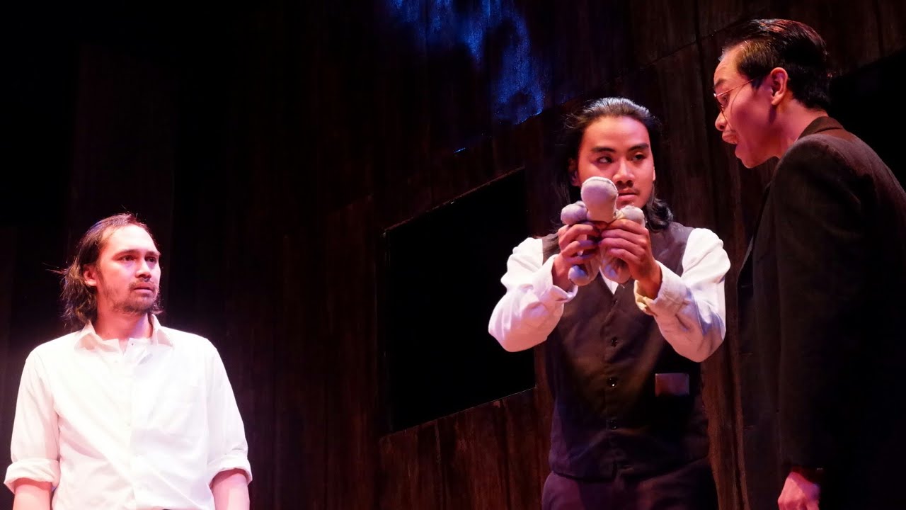 Tanghalang Pilipino' Ang Pag-Uusig