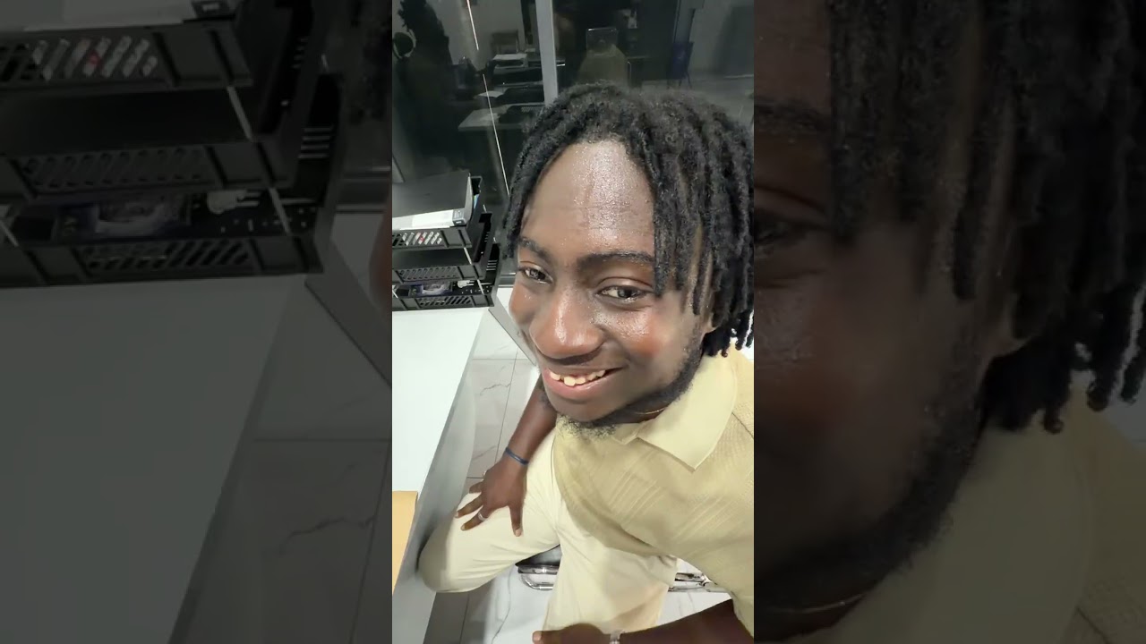 PaulYvesHeyTien - Le Nouvel Emploi 🤣🤣🤣