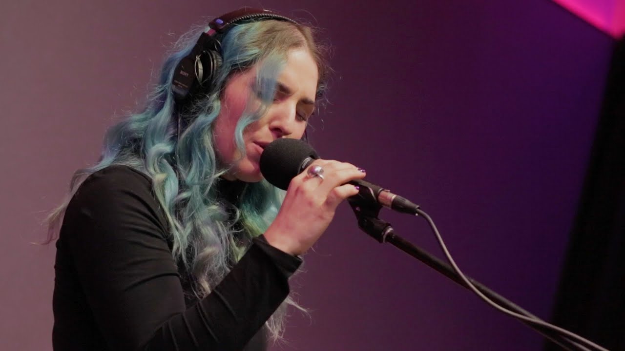 Guarda Zhora - “Rivers” - KXT Live Sessions su YouTube Guarda Zhora - “Rivers” - KXT Live Sessions su YouTube