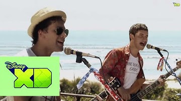 Thumbnail of Rock Bones: "Paso el tiempo"