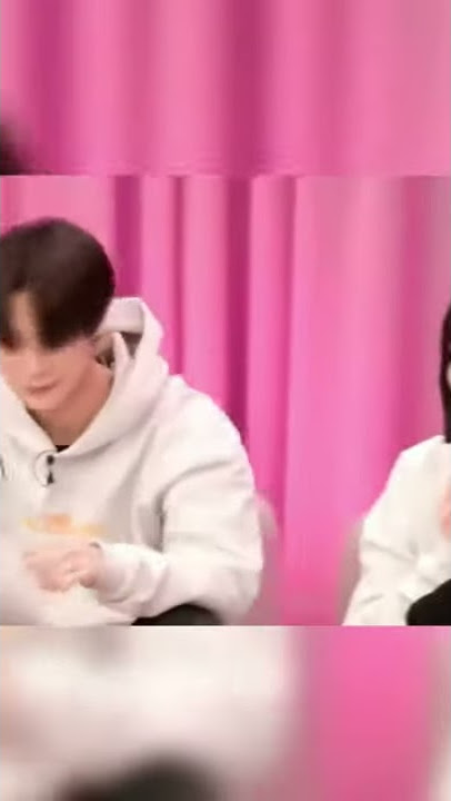 Moonbin was caught on camera when he whispered something to sinB | 98L Avengirls