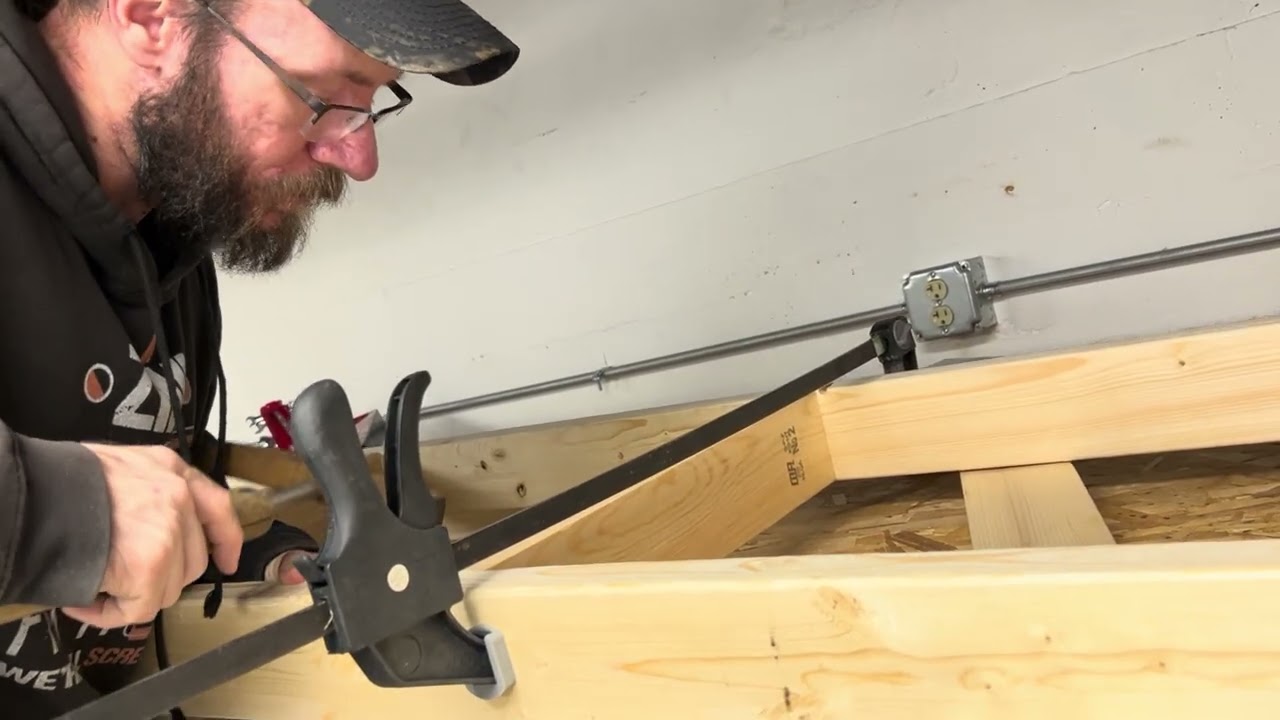 22 января 2026 г. Модели автомобилей для гонок по рельсам / Заготовки для моделей поездов масштаб...