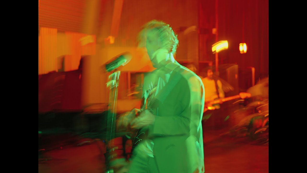 Guarda Oscar Emch - Plan B (Live) su YouTube Guarda Oscar Emch - Plan B (Live) su YouTube