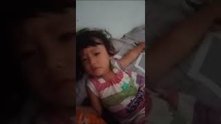 Bangun tidur nyari papa 🥱