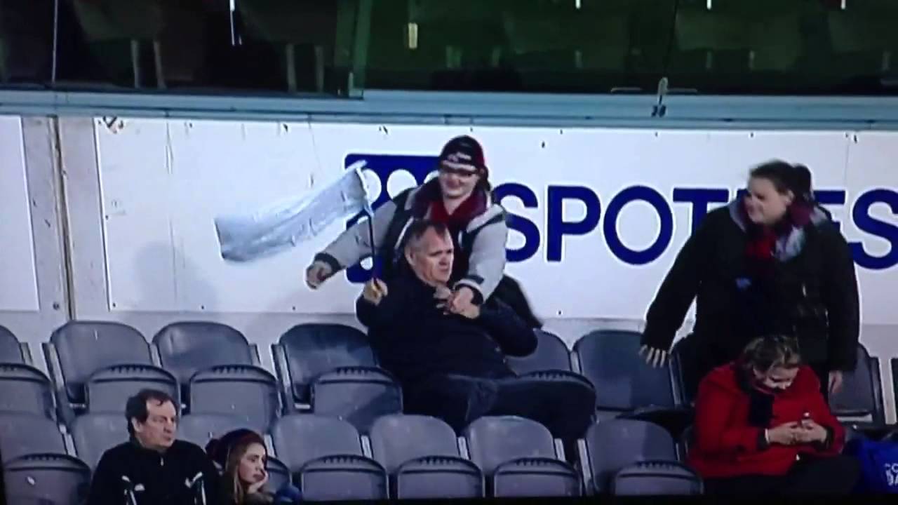 Melbourne Demons White Flag