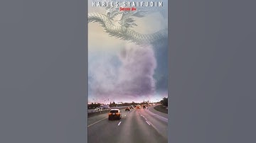 ANGIN TORNADO & PENAMPAKAN NAGA DI JALAN TOL #shortsvideo