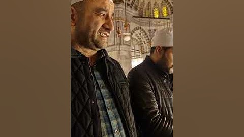 إقامة صلاة العشاء من حرم جامع السلطان محمد الفاتح في إسطنبول وتلاوة للركعة الأولى 2025/4/8 .