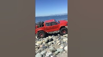 Rc enduro knight runner sends it white rock beach #slowmotion #sendit #scale #rctruck #epic