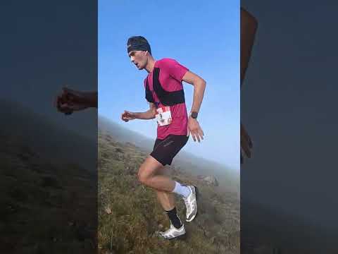 ALAIN SANTAMARÍA SUBIENDO AL GORBEIA #trail #running #gorbeia