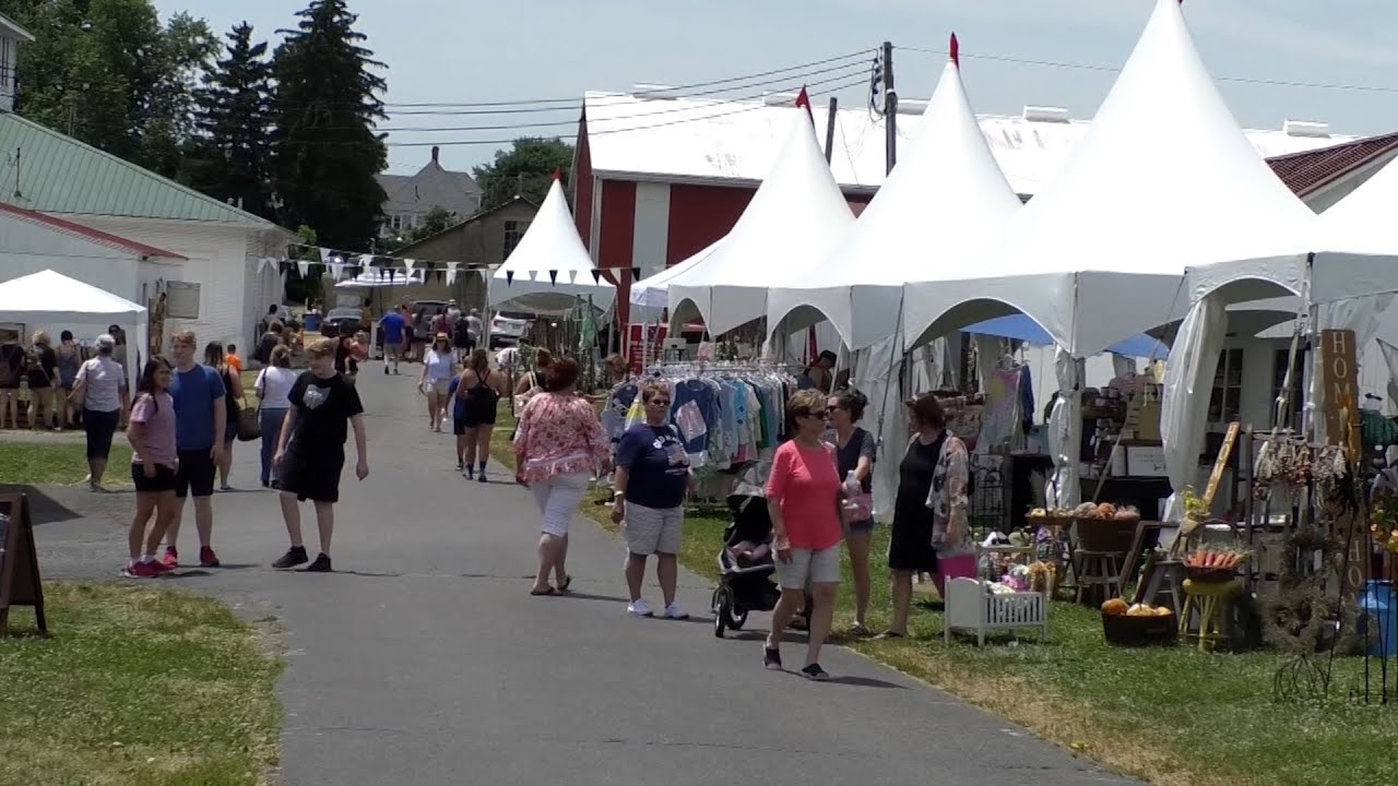 Lancaster's "Round Barn" houses vendor for small businesses