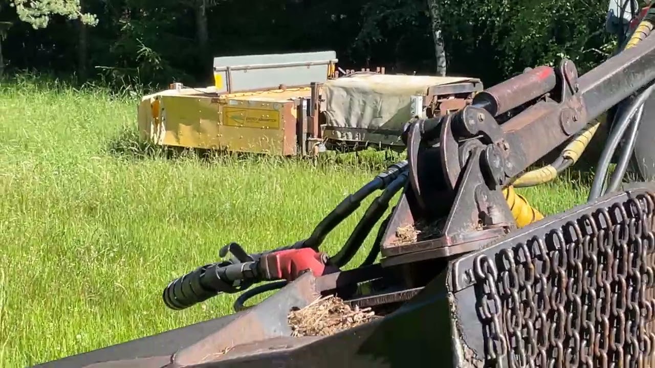 Buskröjare 10,5 meter VALTRA PB S292