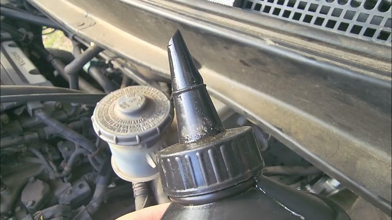 Easy way to bleed Honda clutch master cylinder/slave cylinder. YouTube