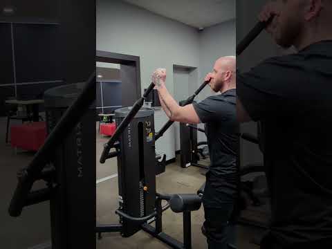 Matrix Go Series Lat Pulldown Machine